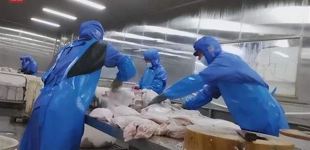 很保密的公開秘密 梅菜扣肉用槽頭肉制作,當?shù)厝朔Q是公開的秘密